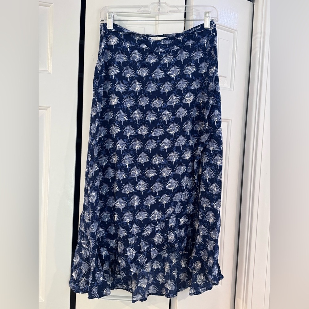 Tommy Bahama Navy and White Midi Skirt